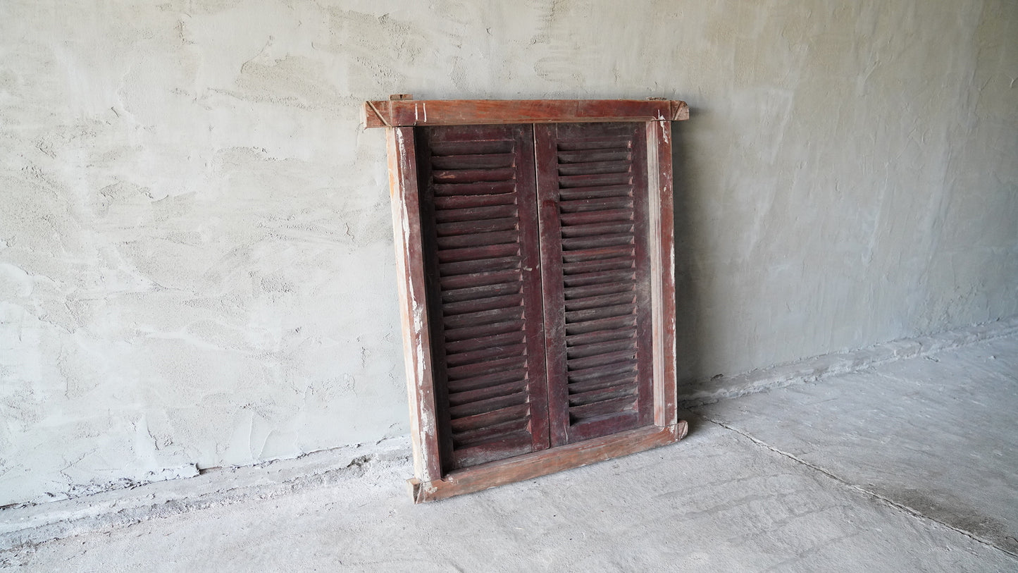 ヴィンテージ木製枠付き窓VO-021