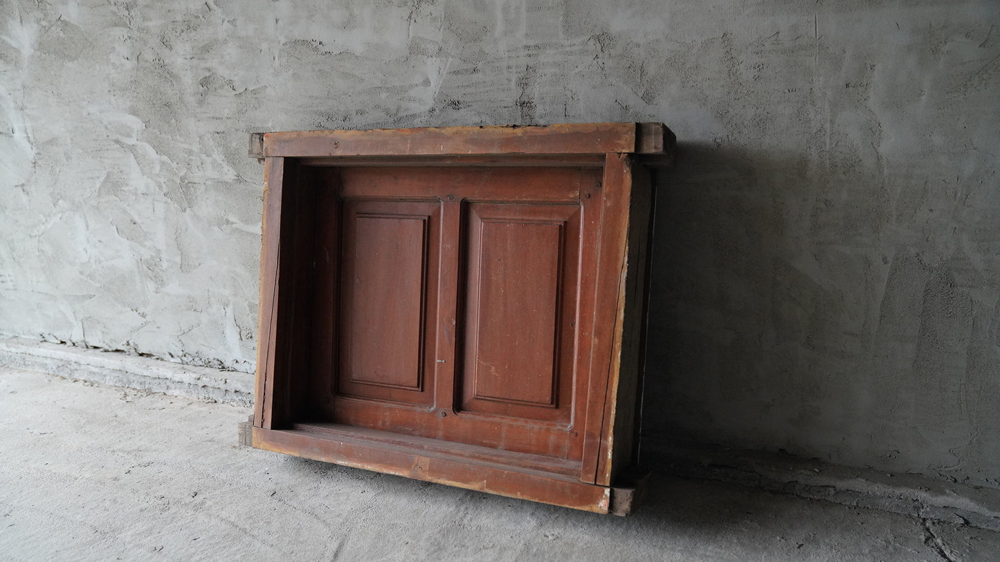 ヴィンテージ枠付き木製窓VO-020