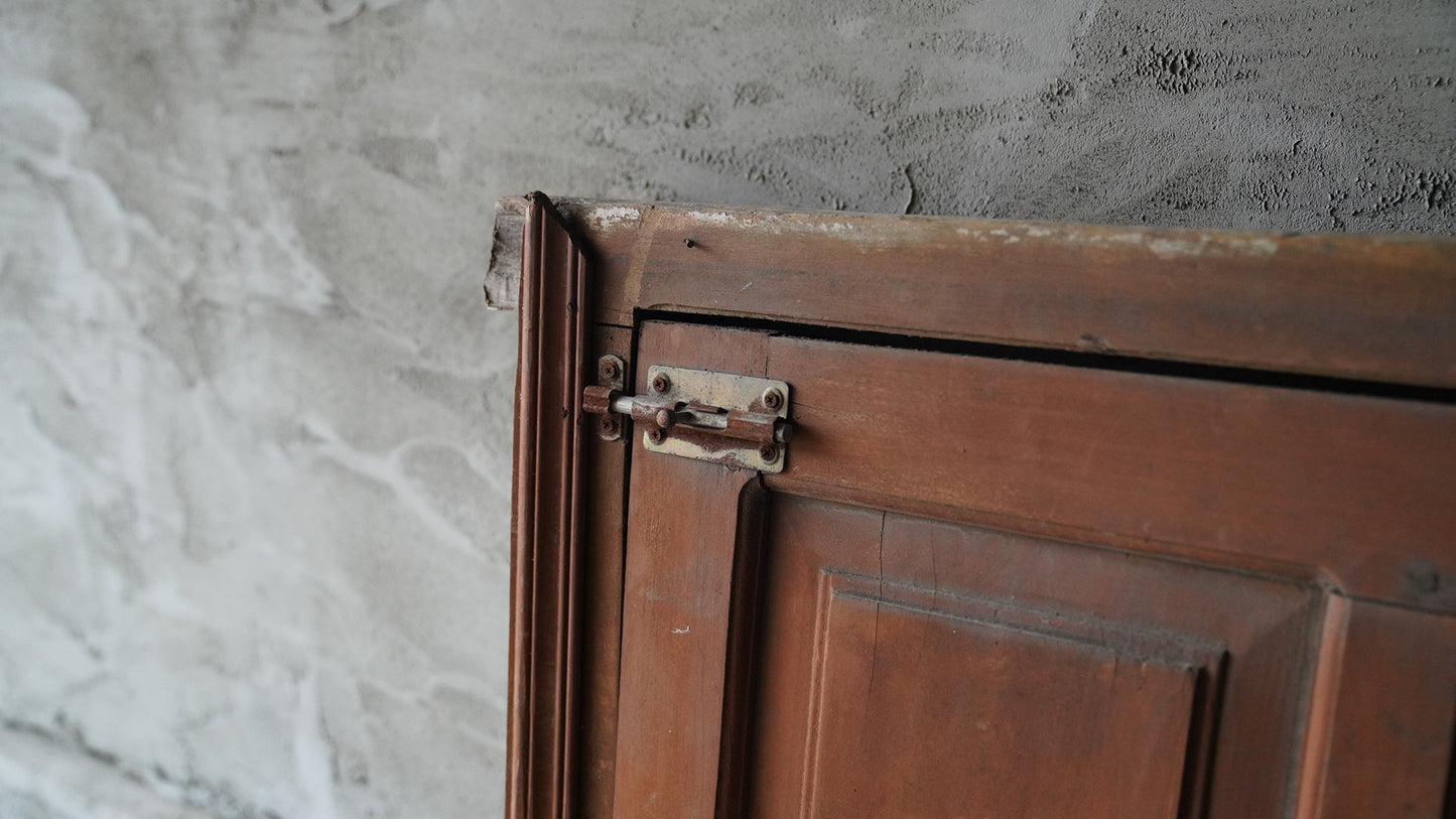 ヴィンテージ枠付き木製窓VO-020