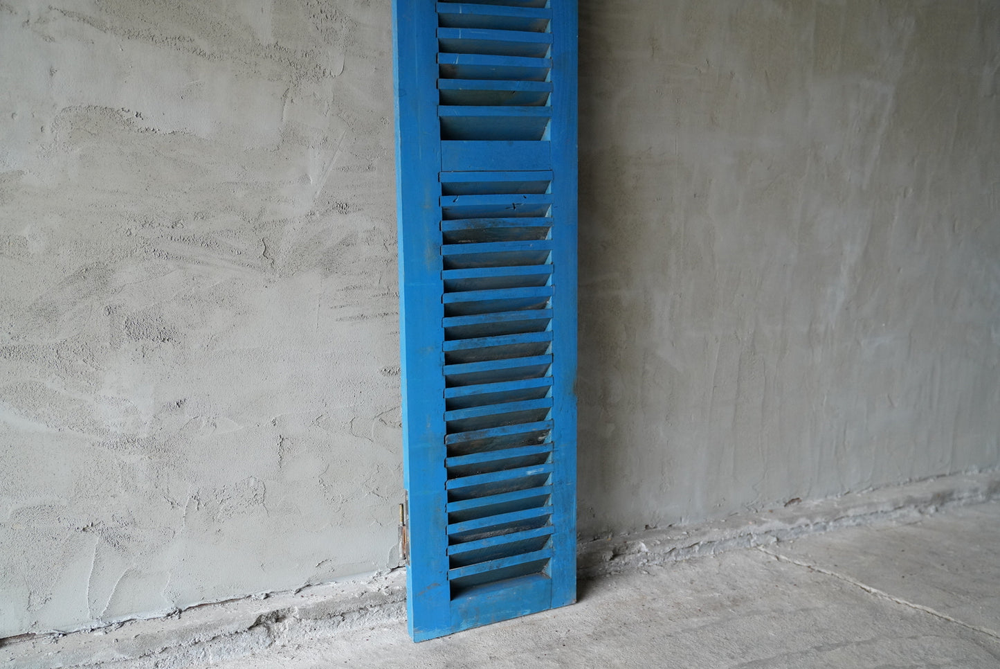 ヴィンテージルーバー窓VO-022