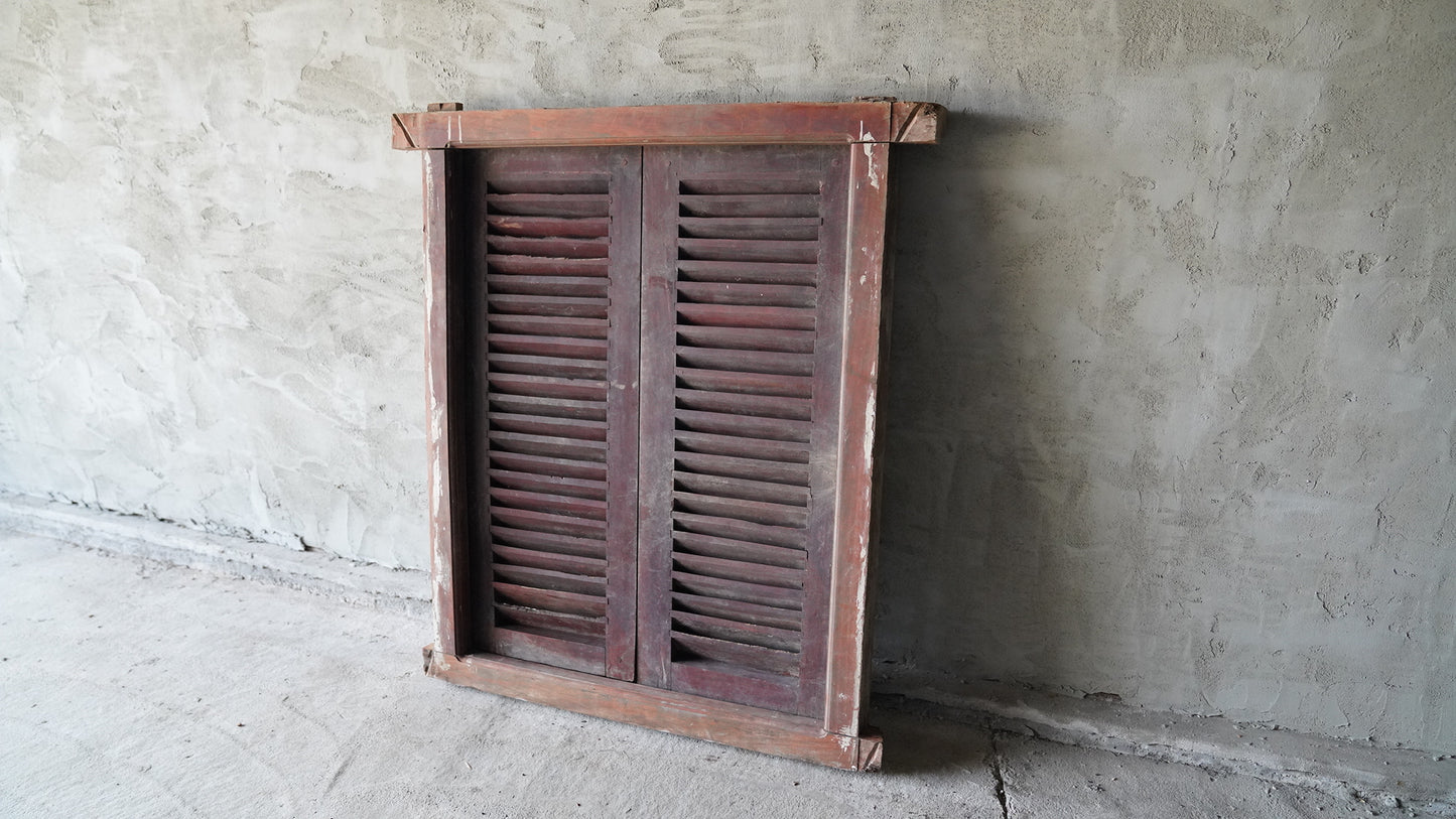ヴィンテージ木製枠付き窓VO-021