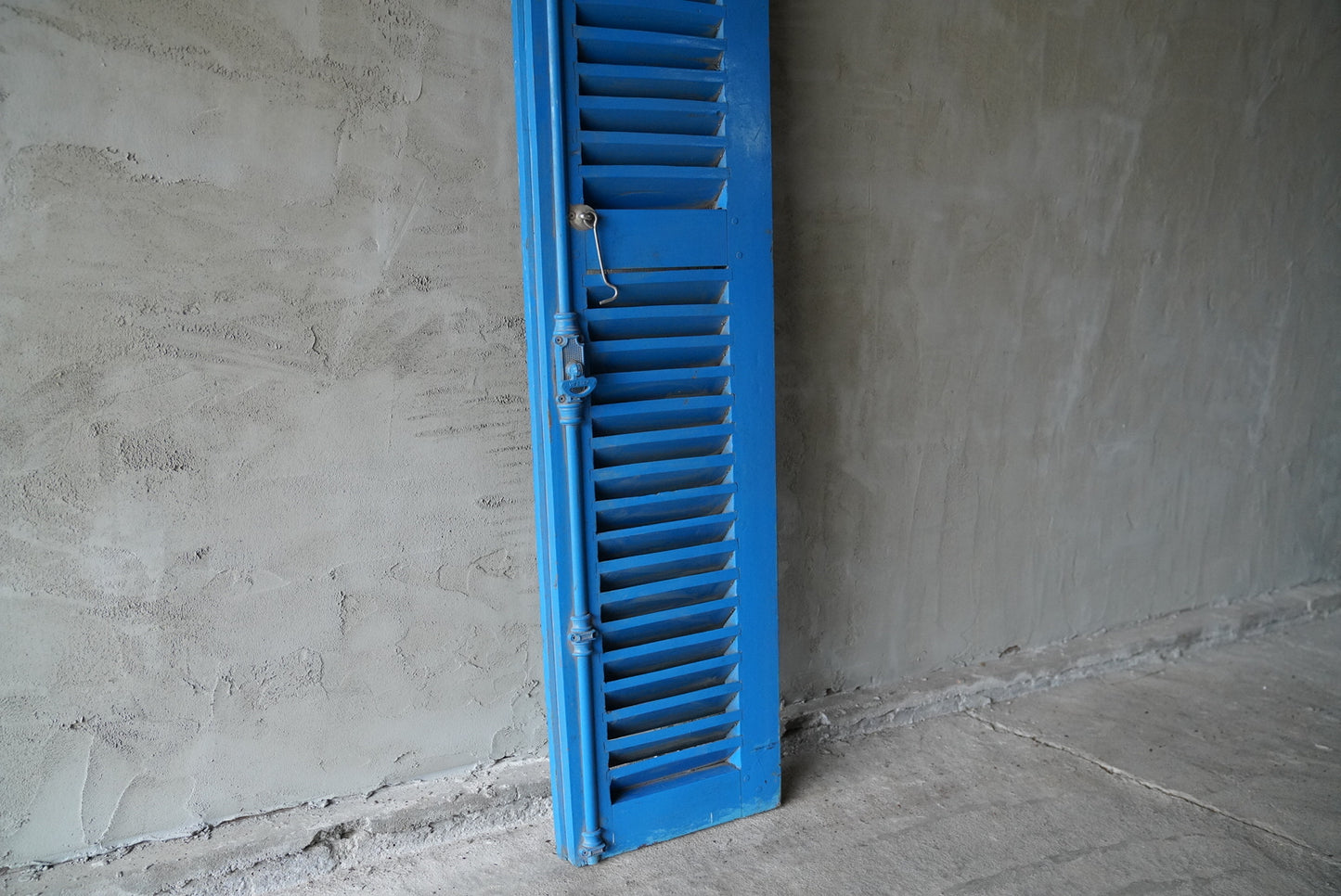 ヴィンテージルーバー窓VO-023